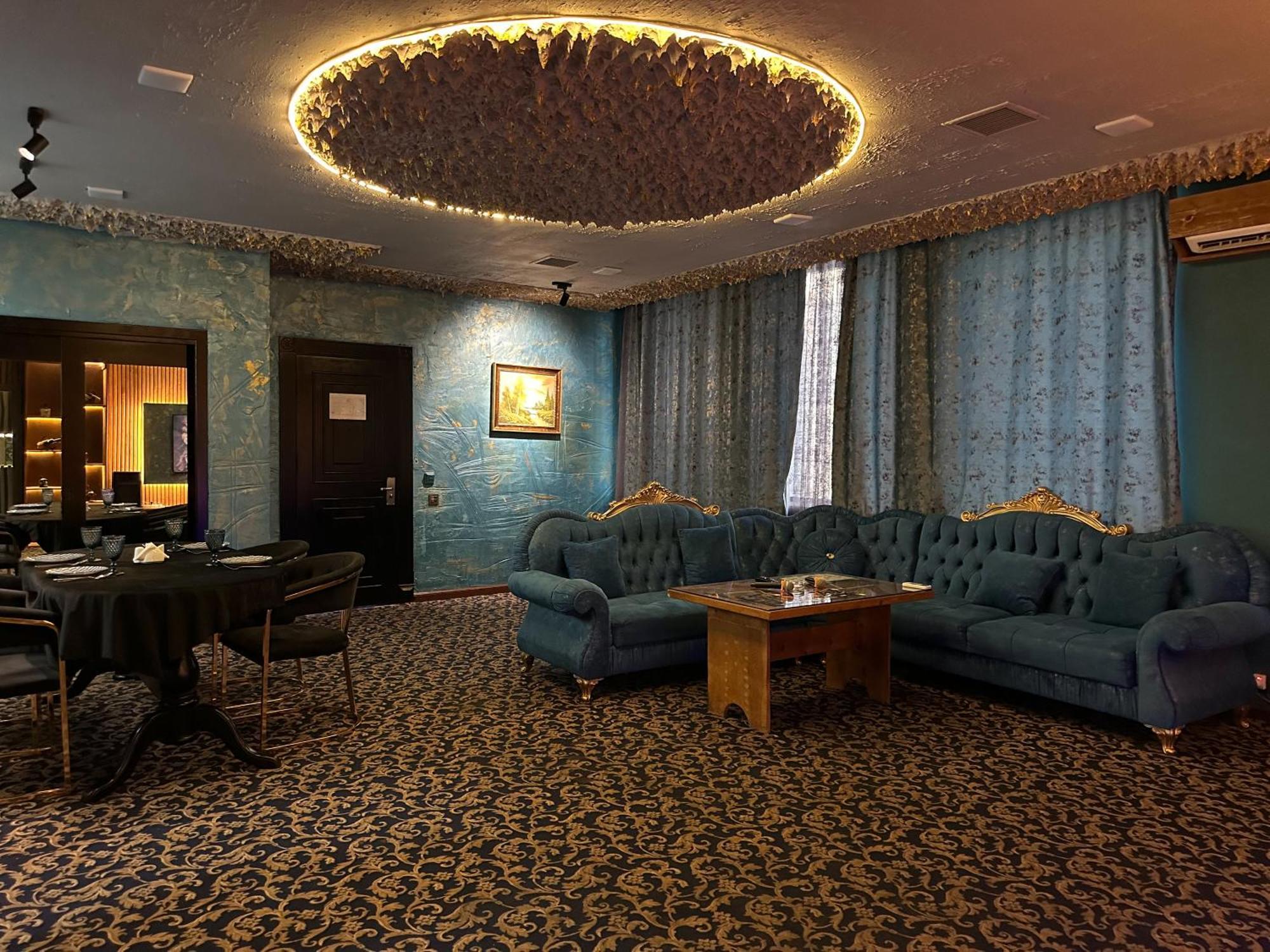 Cinema Plaza Hotel 바쿠 외부 사진