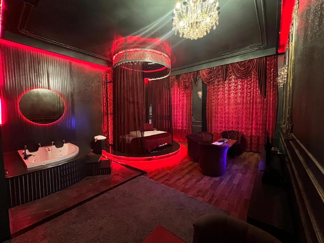 Cinema Plaza Hotel 바쿠 외부 사진